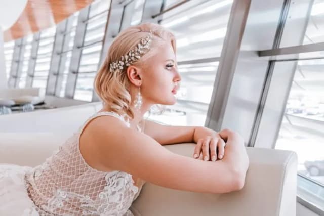 Jak zrobić fryzury na wesele z krótkich włosów – trendy i porady